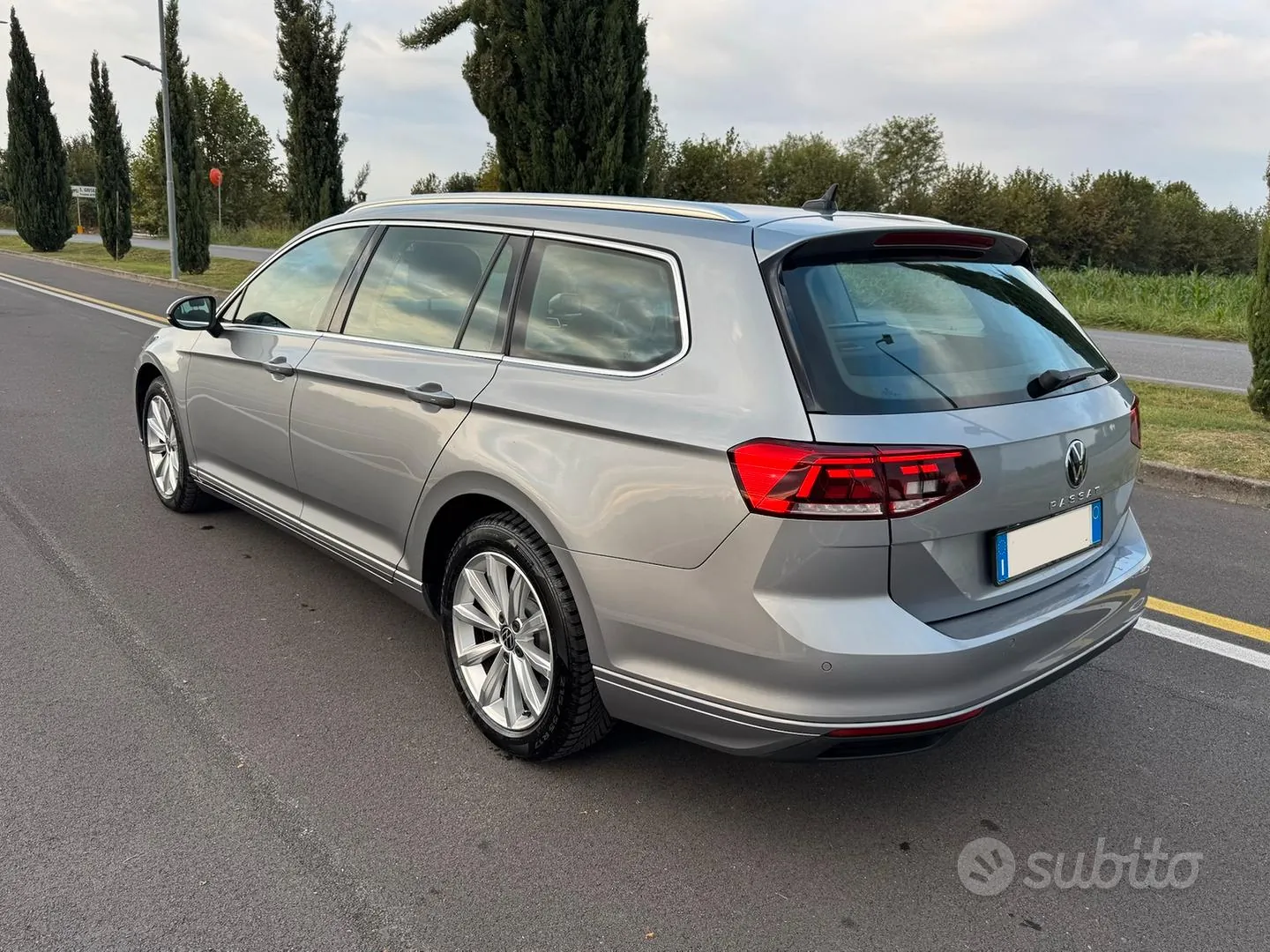 Volkswagen Passat 2023 photo 4