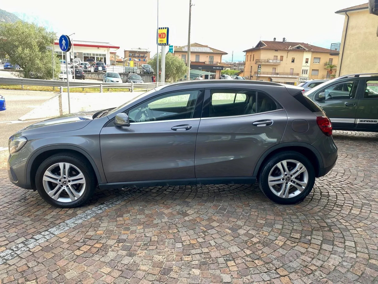 Mercedes-Benz Gla 2018 photo 2