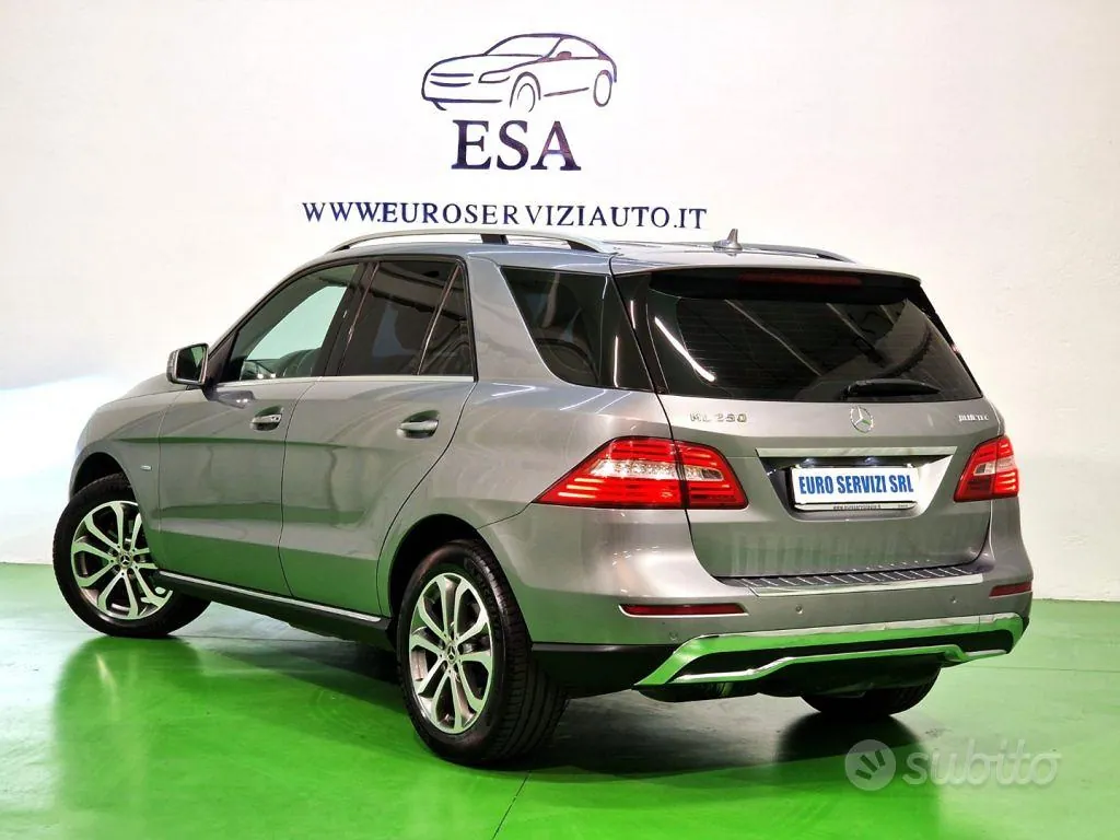 Mercedes-Benz Ml 250 Bluetec 2012 photo 4