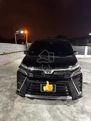 Toyota Voxy 2.0 Zs