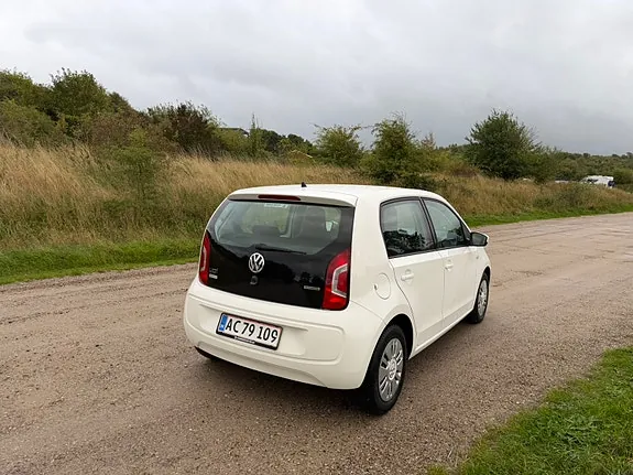 Volkswagen Up 2013 photo 3
