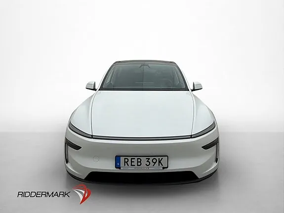 Tesla Model Y 2025 photo 3