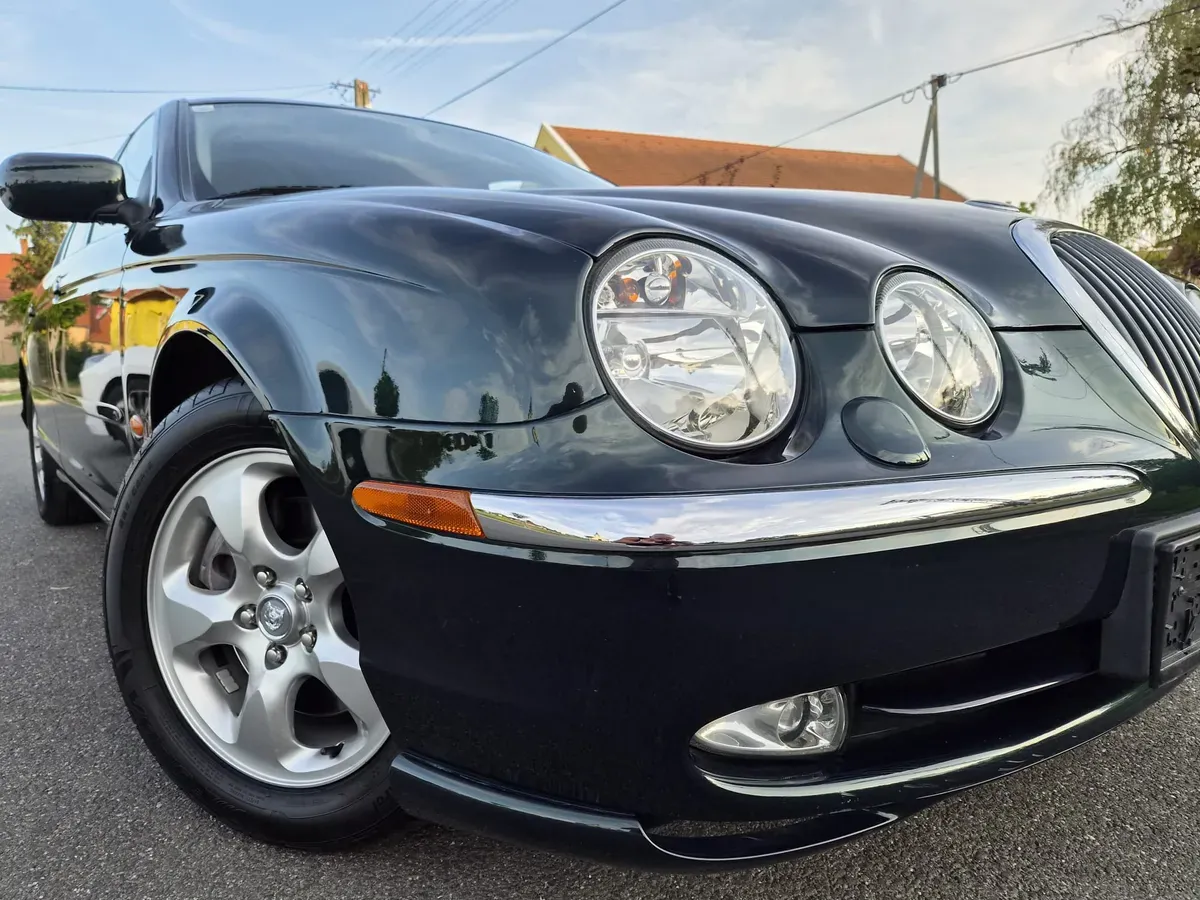 Jaguar S-Type