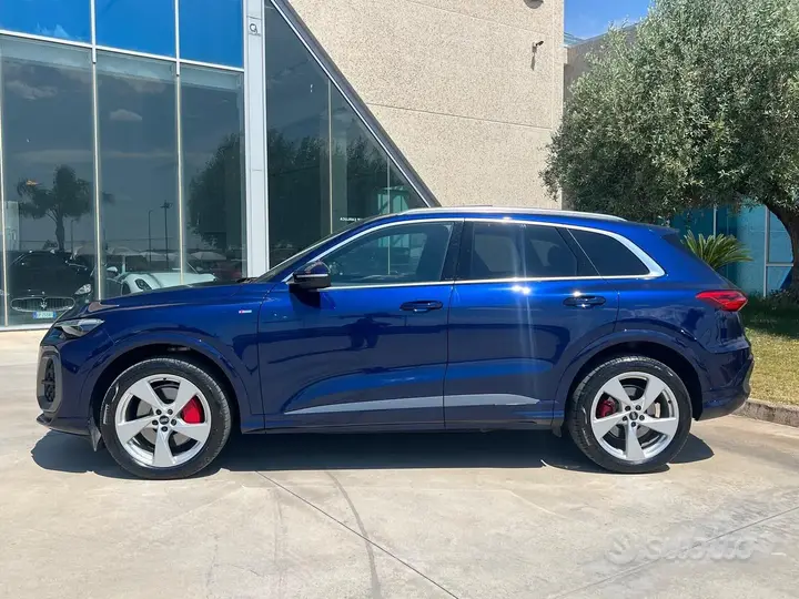 Audi Q5 2025 photo 2