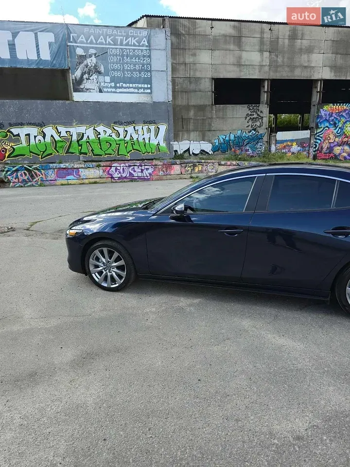 Mazda 3 2023 photo 4
