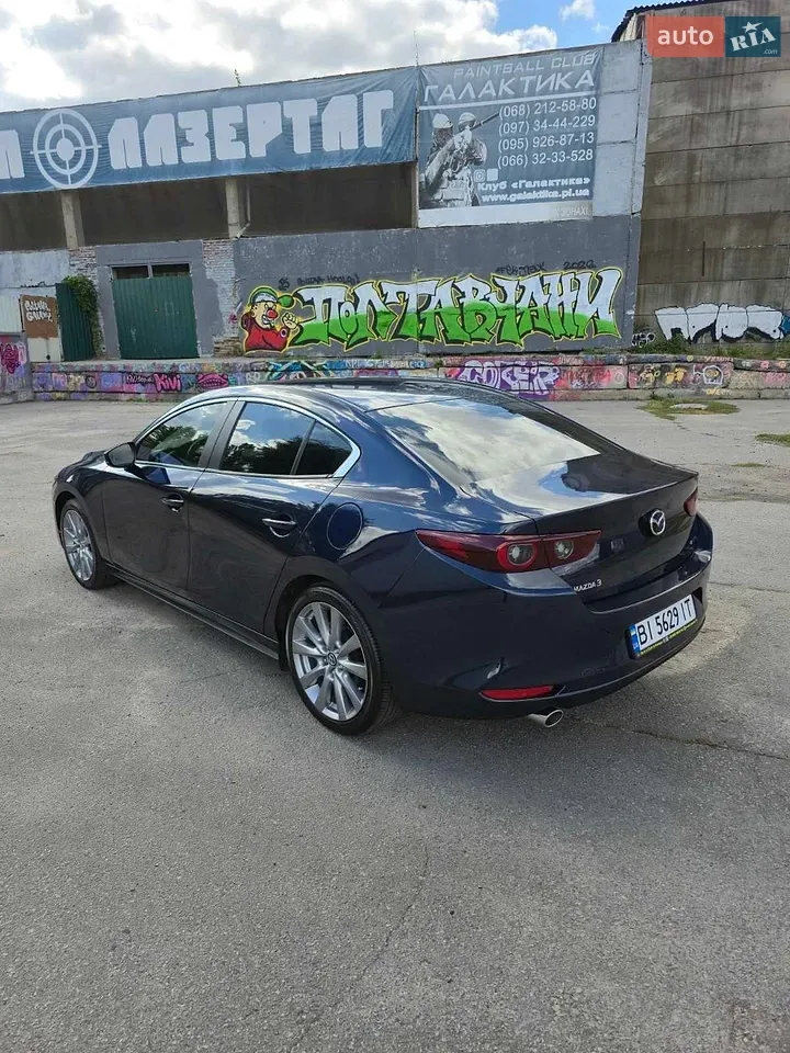 Mazda 3 2023 photo 3