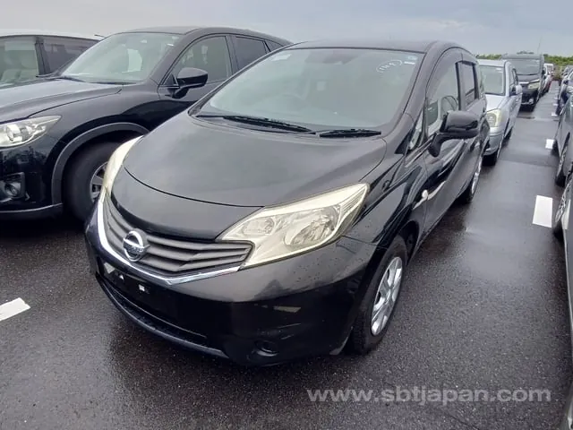 Nissan Note X 2014 photo 2