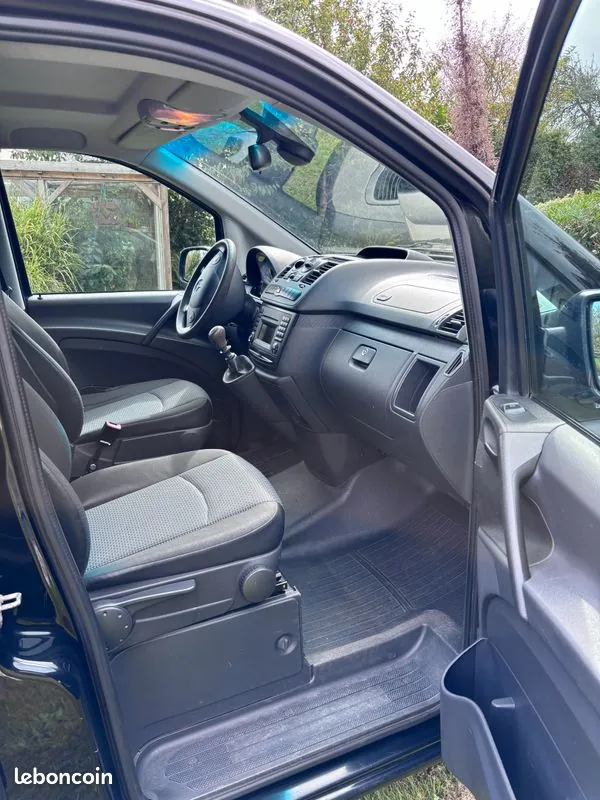 Mercedes-Benz Vito 2012 photo 2