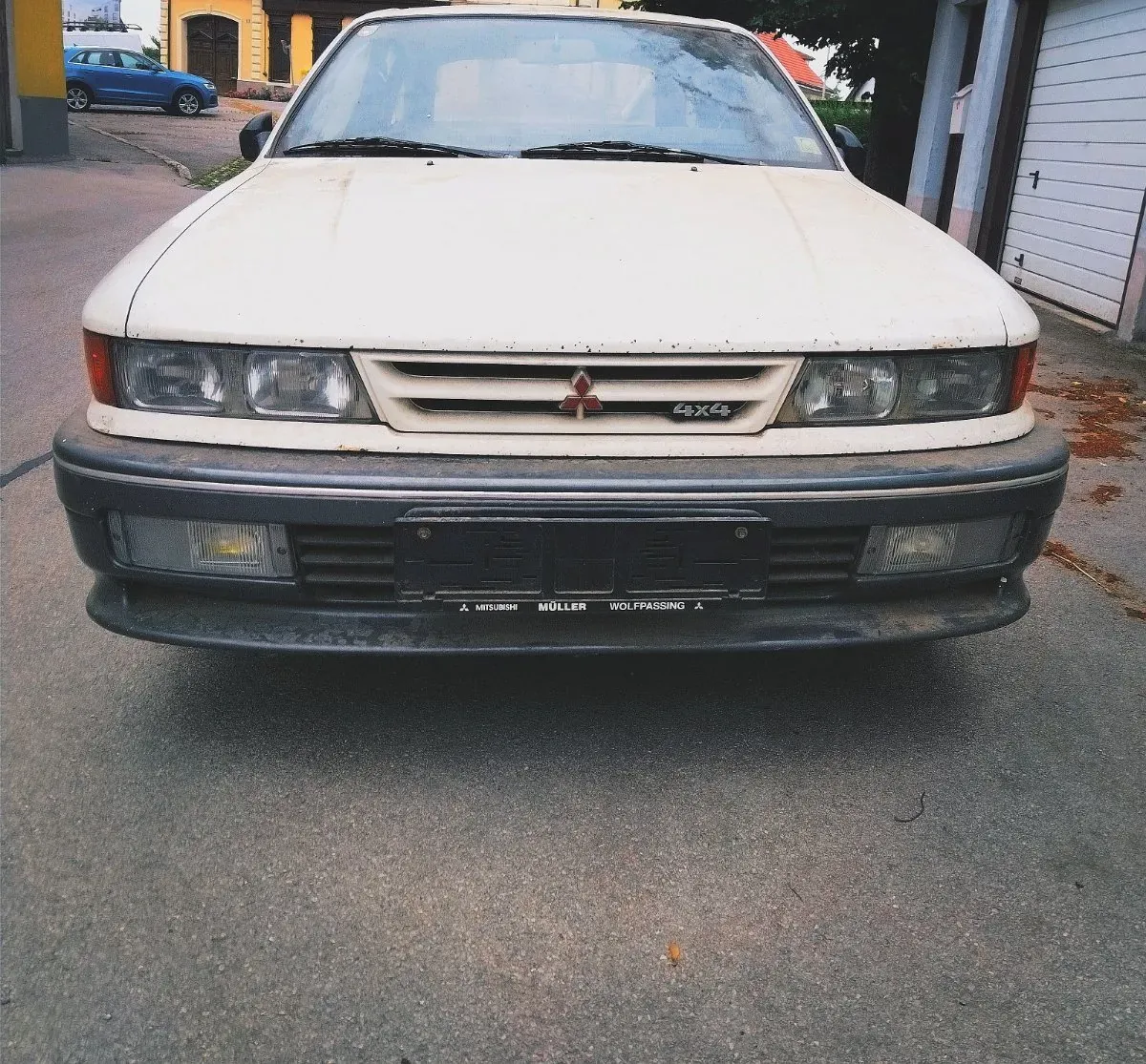 Mitsubishi Galant 1988 photo 3