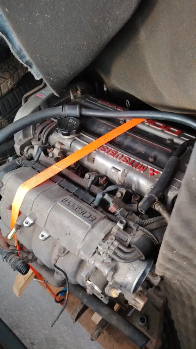 Mitsubishi Galant 1988 photo 2