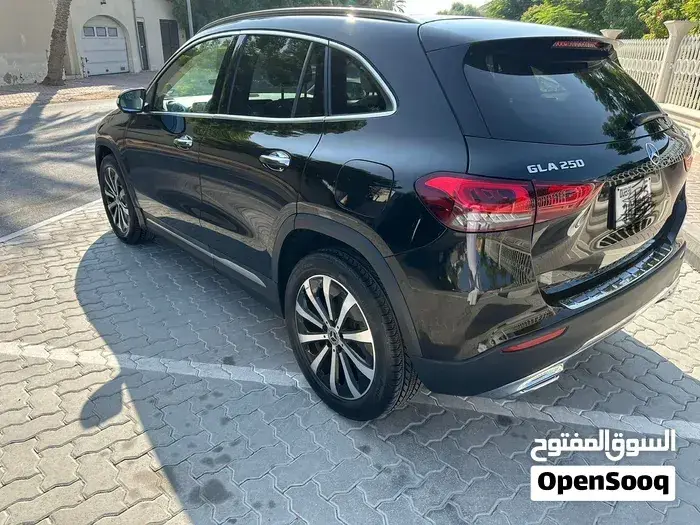 Mercedes-Benz Gla 2022 photo 2