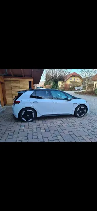 Volkswagen Id.3 2021 photo 2