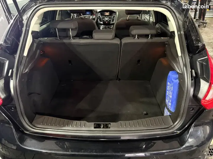 Ford Focus 2011 photo 5