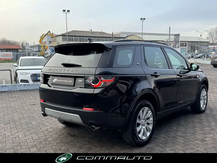 Land Rover Discovery Sport 2015 photo 4