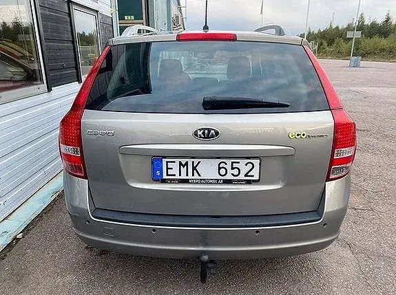 Kia Ceed 2011 photo 4