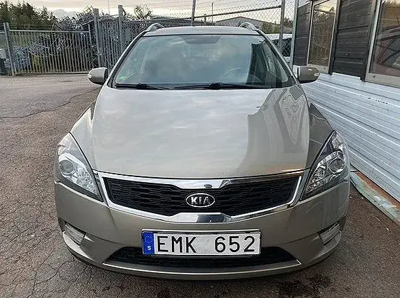Kia Ceed 2011 photo 5