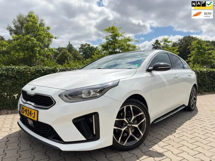 Kia Proceed