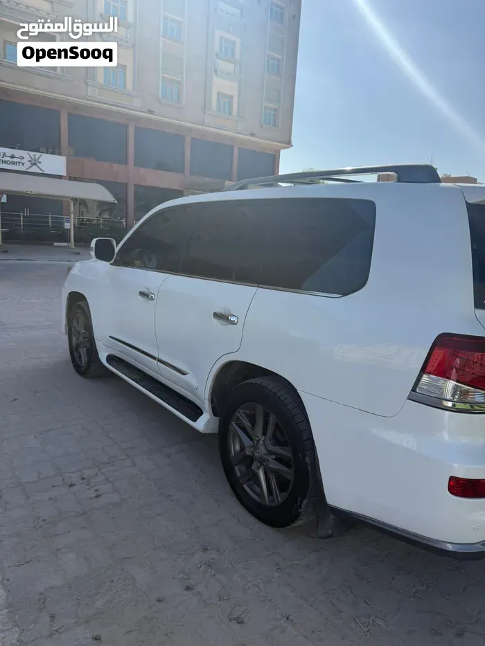 Lexus Lx 570 2013 photo 3