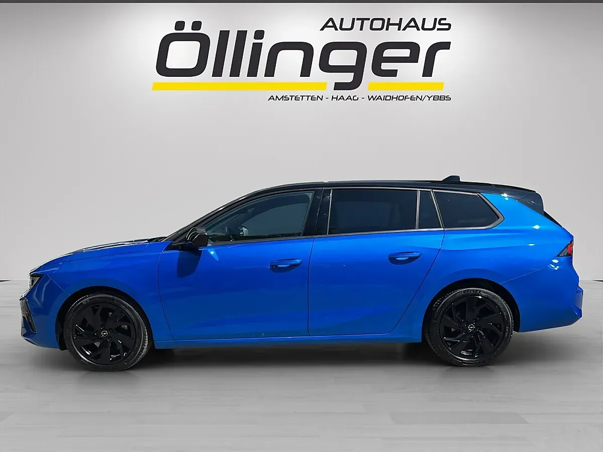 Opel Astra 2023 photo 2