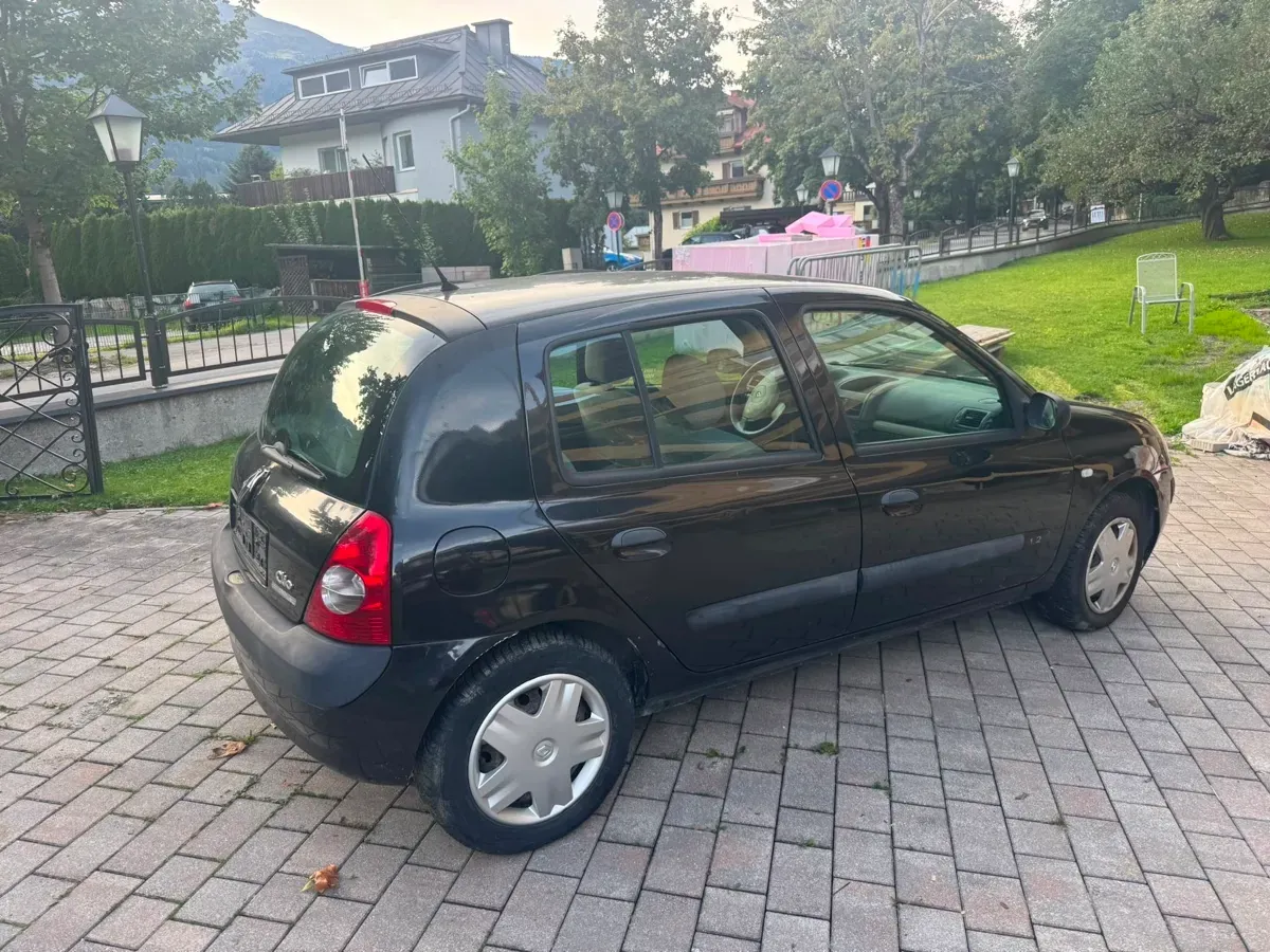Renault Clio 2005 photo 3