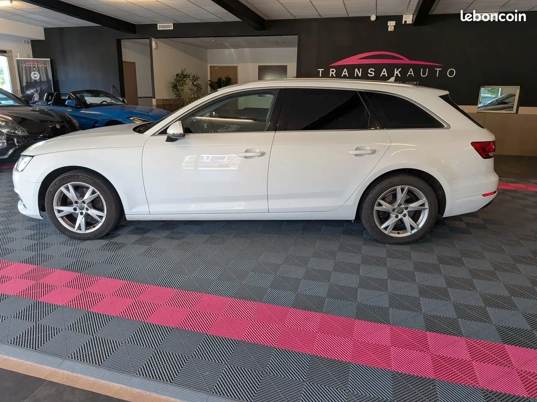 Audi A4 2017 photo 2