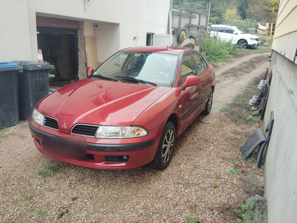 Mitsubishi Carisma