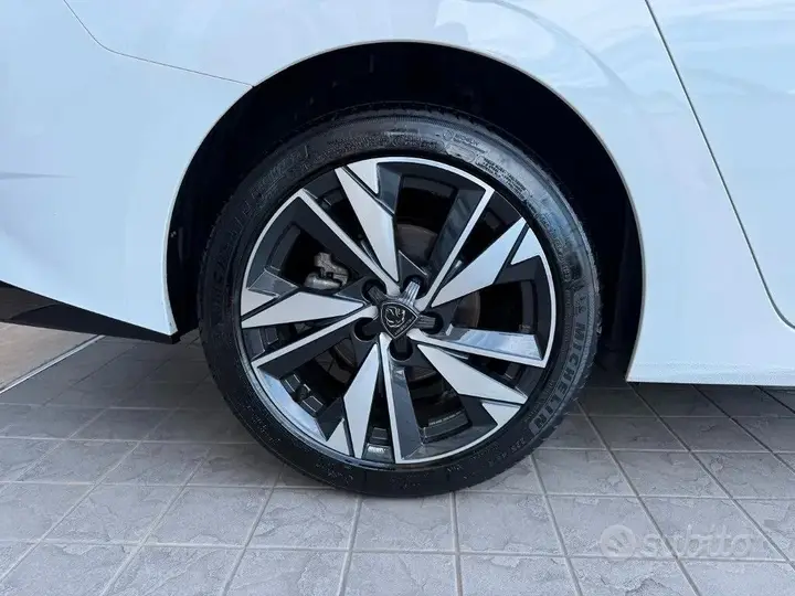 Peugeot 308 2023 photo 5