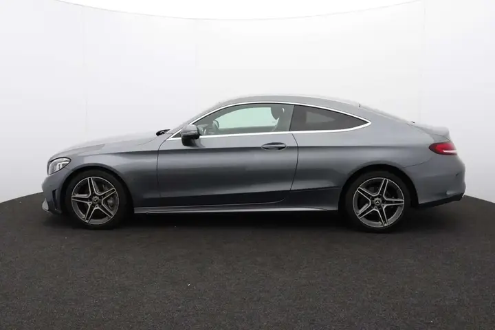 Mercedes-Benz C-Class 2019 photo 5