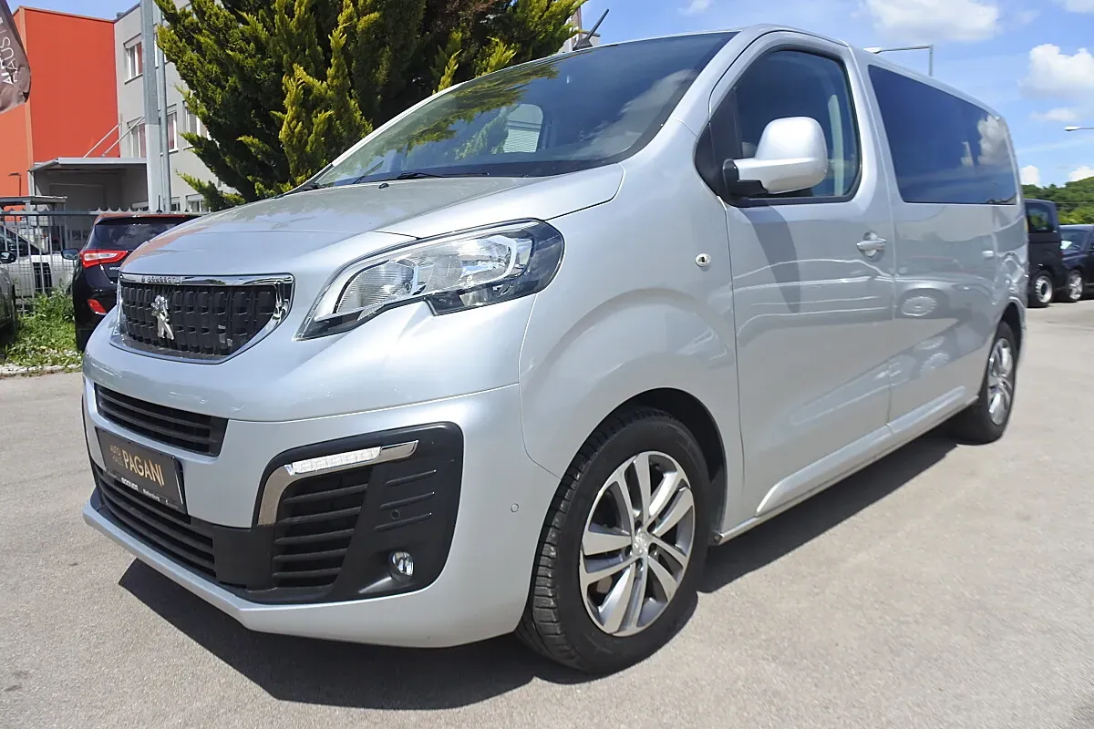 Peugeot Traveller 2017 photo 2