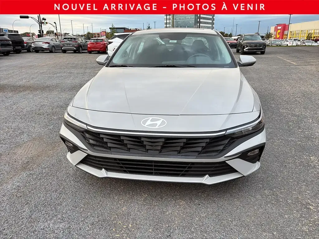Hyundai Elantra 2026 photo 2