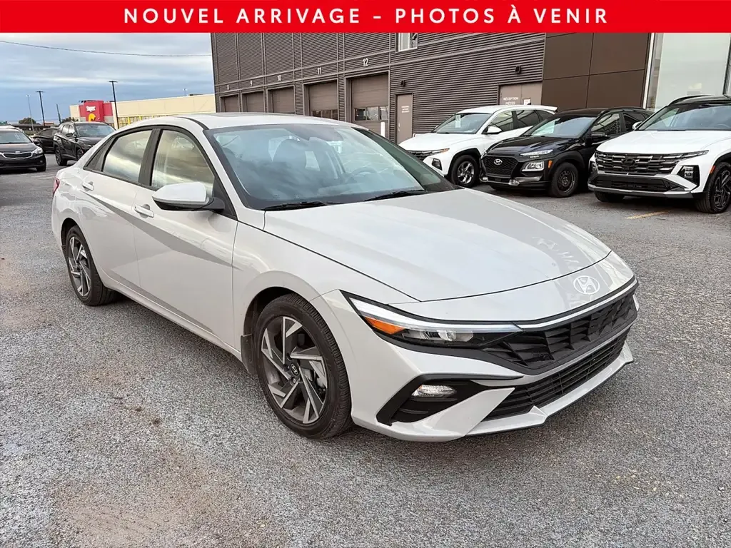 Hyundai Elantra 2026 photo 3