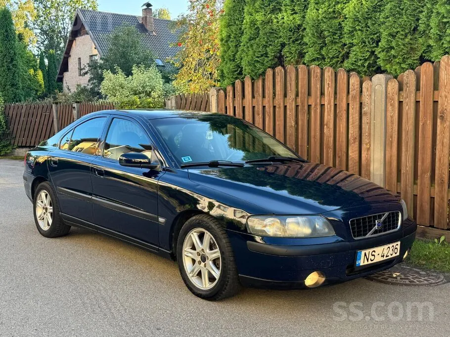 Volvo S60 2004 photo 4