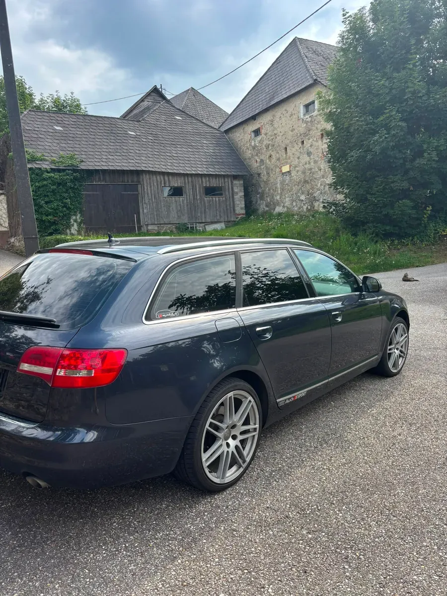 Audi A6 2010 photo 3
