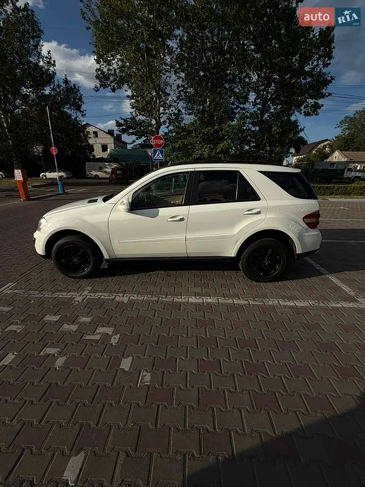 Mercedes-Benz M-Class 2008 photo 5