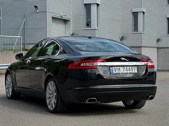 Jaguar Xf 2010 photo 5