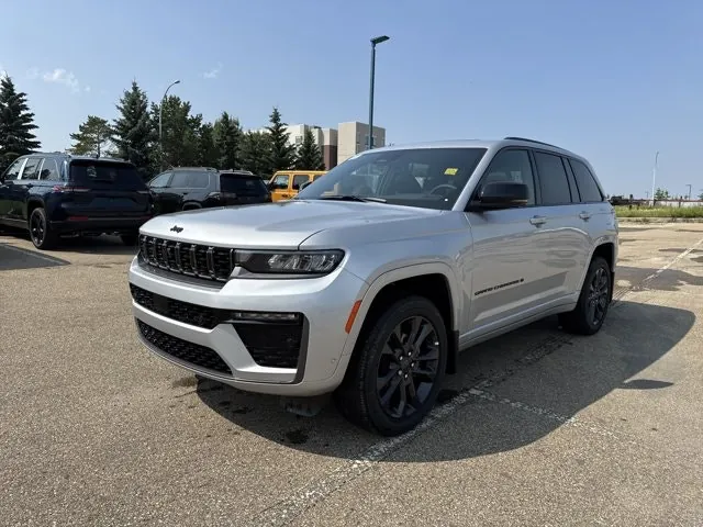 Jeep Grand Cherokee 2026 photo 3