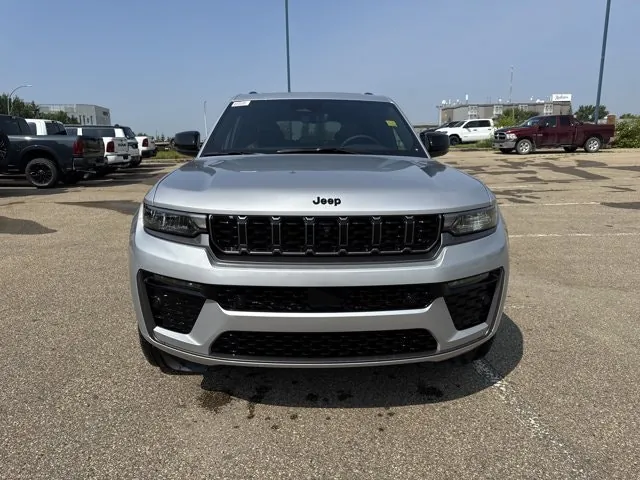 Jeep Grand Cherokee 2026 photo 2