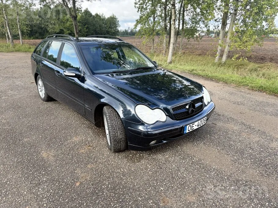 Mercedes-Benz C180 2003 photo 2