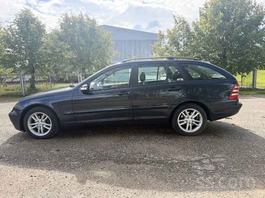 Mercedes-Benz C180 2003 photo 5