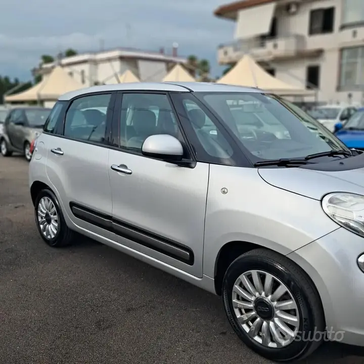 Fiat 500L 2014 photo 2