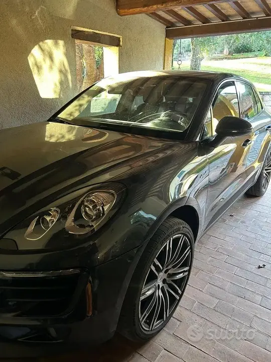 Porsche Macan 2017 photo 2