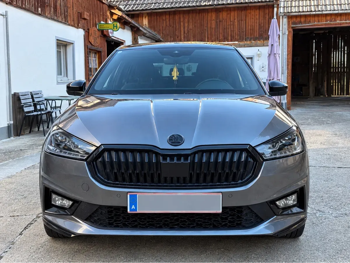 Skoda Fabia 2023 photo 2