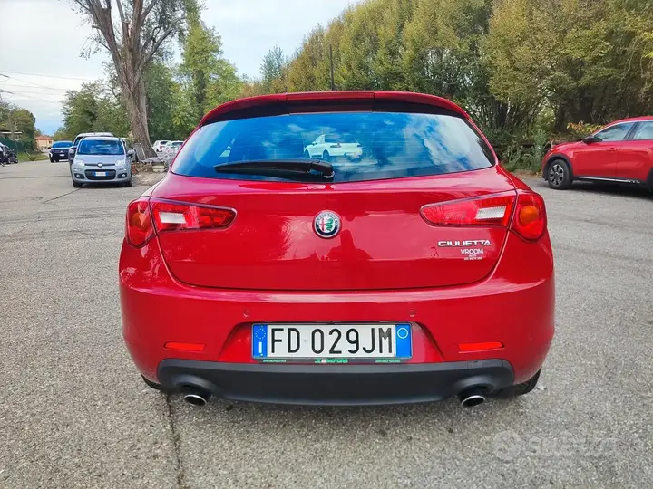 Alfa Romeo Giulietta 2016 photo 3