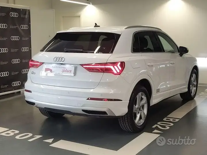 Audi Q3 2023 photo 4