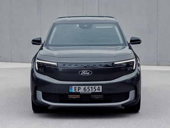 Ford Explorer 2026 photo 2
