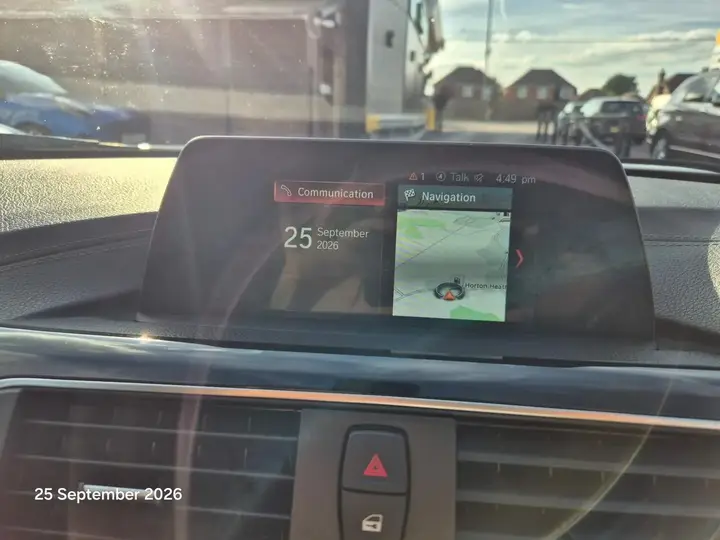 BMW 3 Series 2018 photo 4