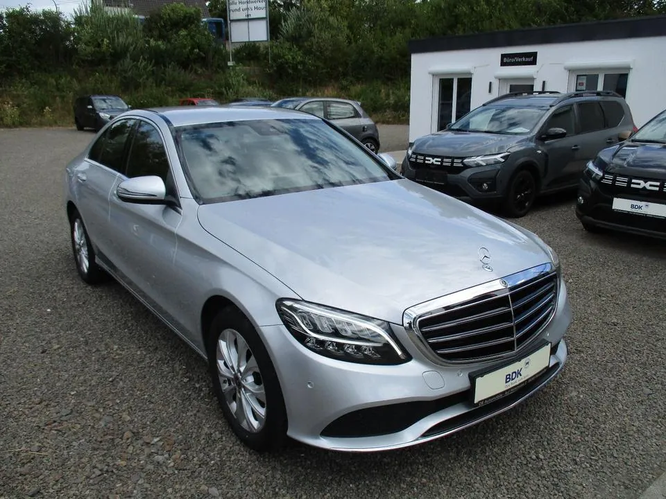 Mercedes-Benz C 180