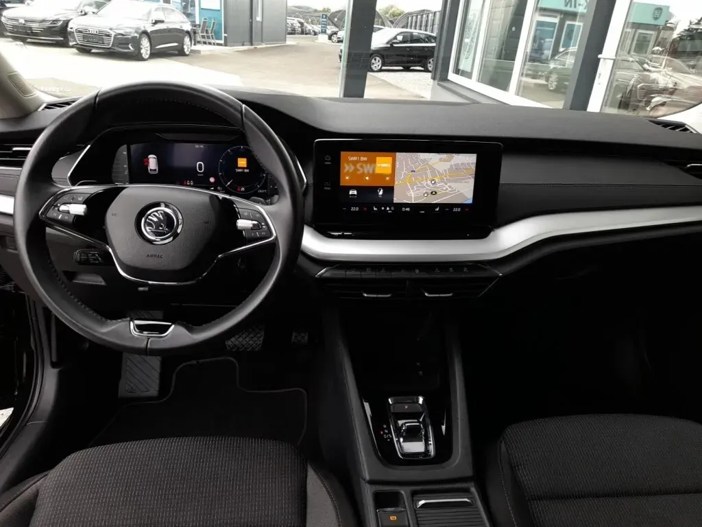 Skoda Octavia 2023 photo 3