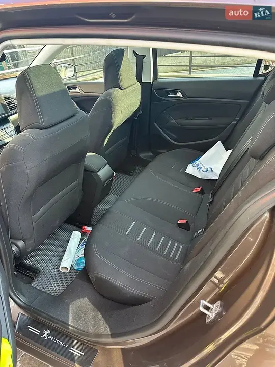 Peugeot 308 2014 photo 5