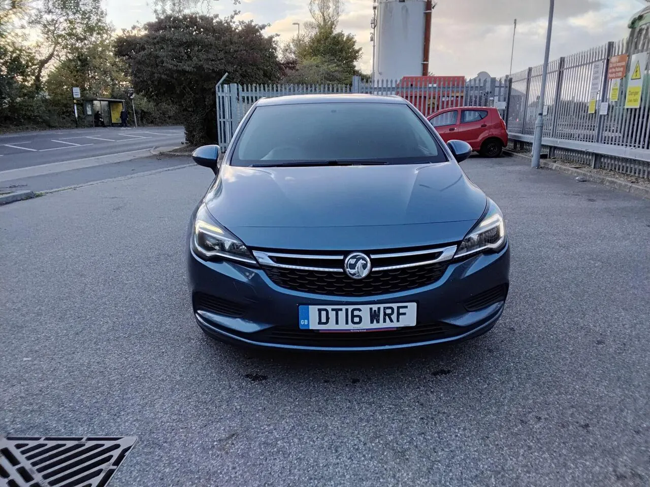 Vauxhall Astra 2016 photo 2